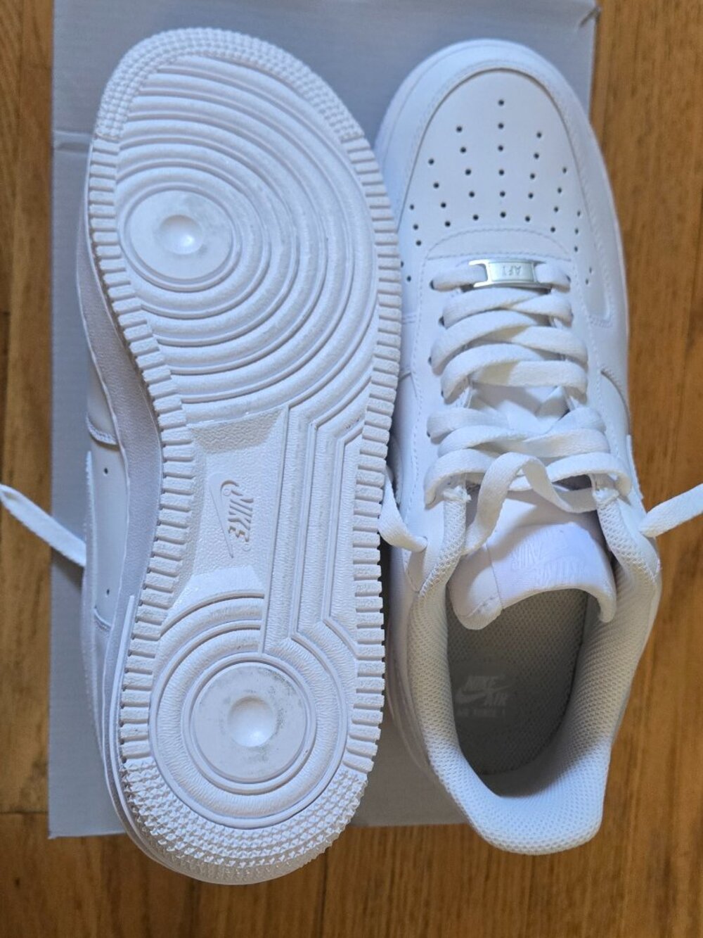 Nike Air Force 1 '07 Triple White | Men's 8.5 | NEW - Picture 5 of 16